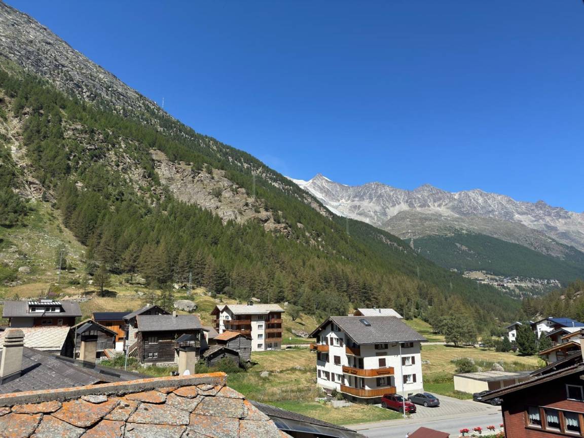 Vue sur les sommets depuis la maison